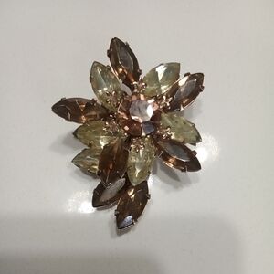Vintage Rhinestone Flower Brooch